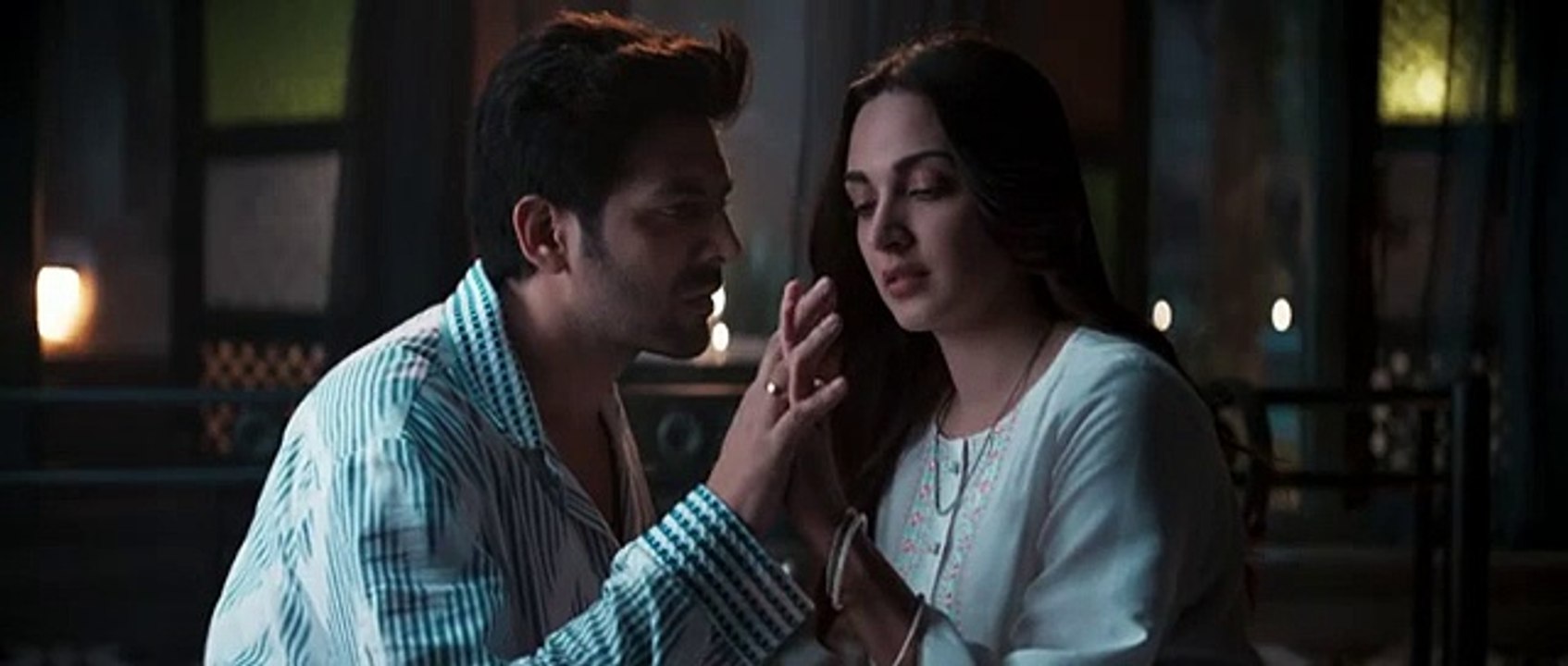 Kiara Advani Kiss Satyaprem ki Katha