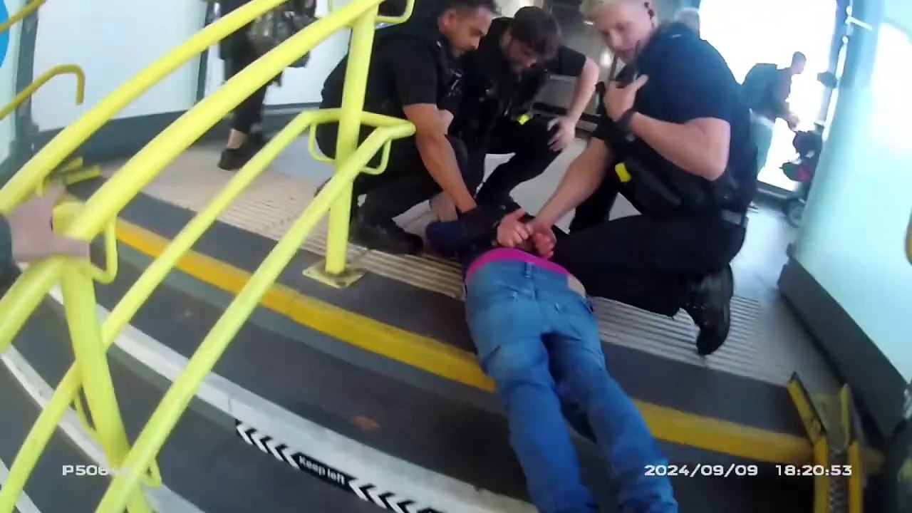 Police find knife hidden in man’s sock