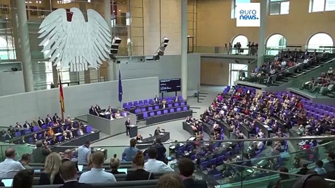 Шольц защищает миграционную политику правительства