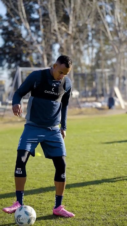 La sádica presentación de Independiente Rivadavia de su nuevo jugador, el condenado Sebastián Villa