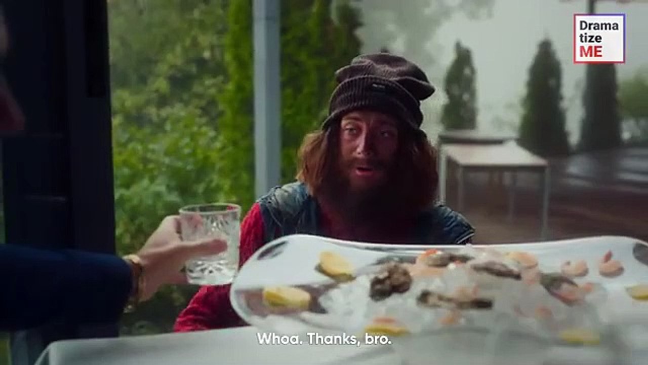 Beggar_Gives_Spoiled_Guy_A_Lesson___@DramatizeMe(360p)