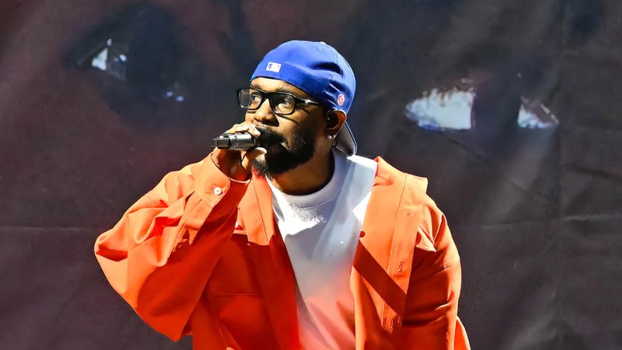 Kendrick Lamar Releases Music Video for Drake Diss Track 'Not Like Us' | THR News
