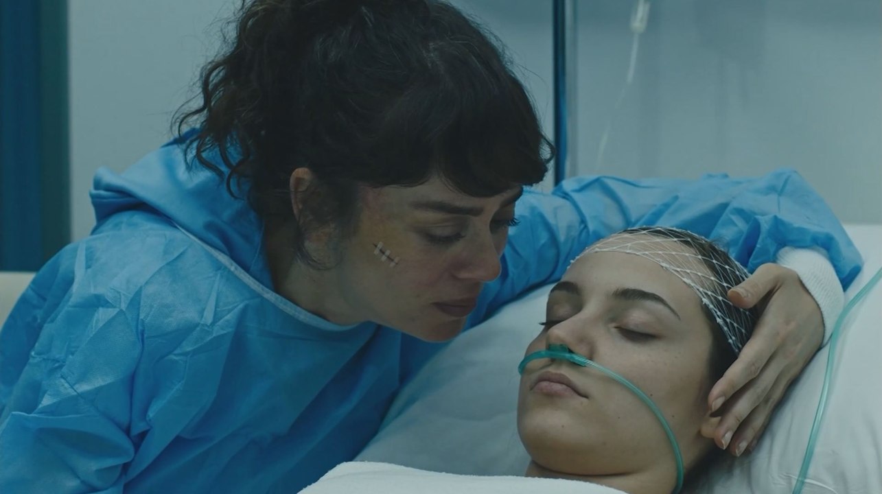 الفناء - الحلقة 24 - مدبلج بالعربية  | Avlu