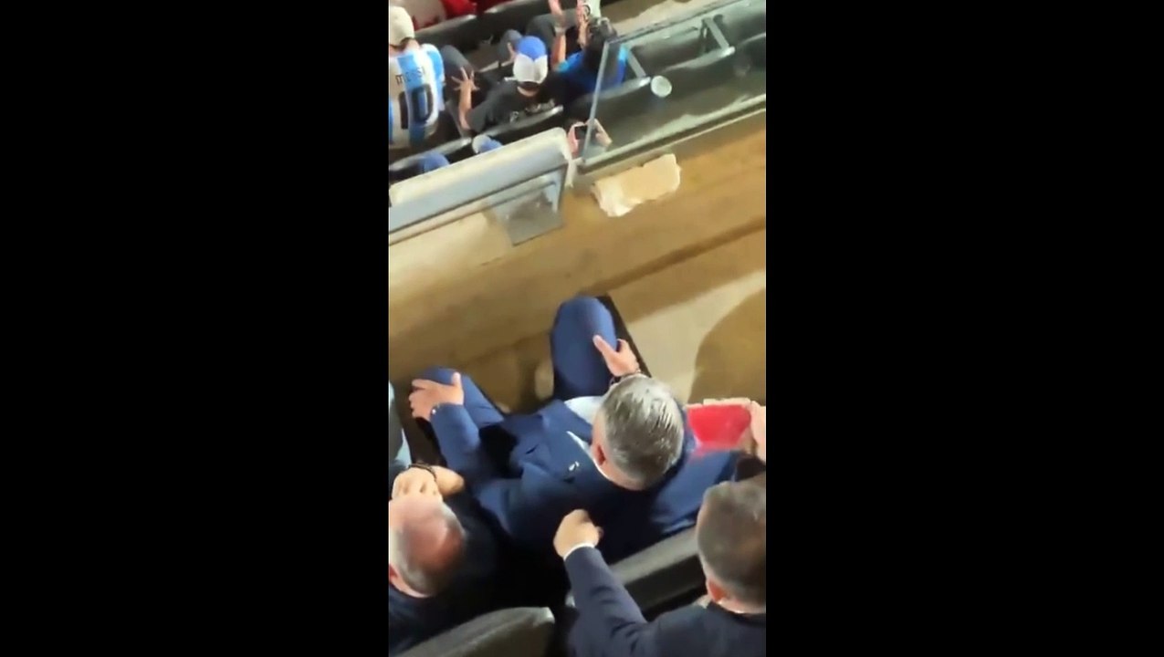 ASISTENTE LE SECA EL SUDOR A CHIQUI TAPIA