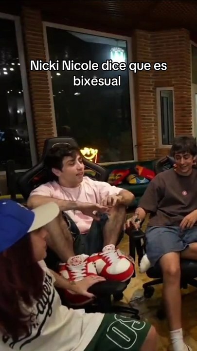 Nicki Nicole ¿bisexual?
