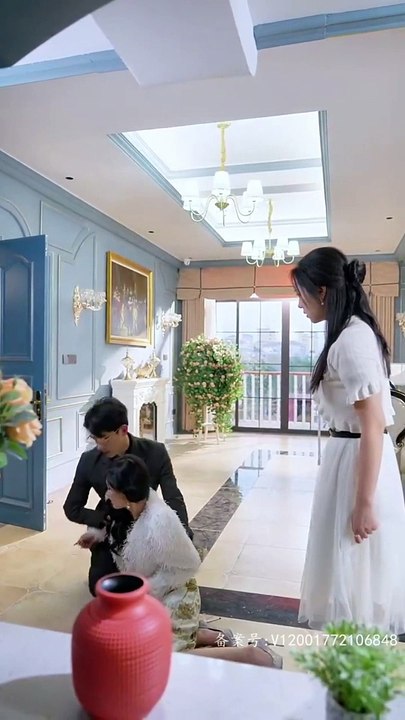 【热门短剧】 彩彩云 《回家的诱惑之前妻做女王》 (上)