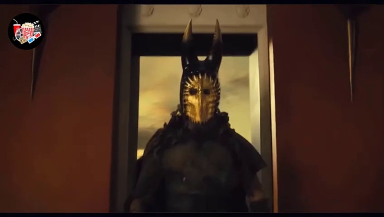 محارب يونانى  وجد سلاح خارق وحارب جيش كامل من الجبابره للانتقام لمقتل امه / ملخص فيلم IMMORTALS