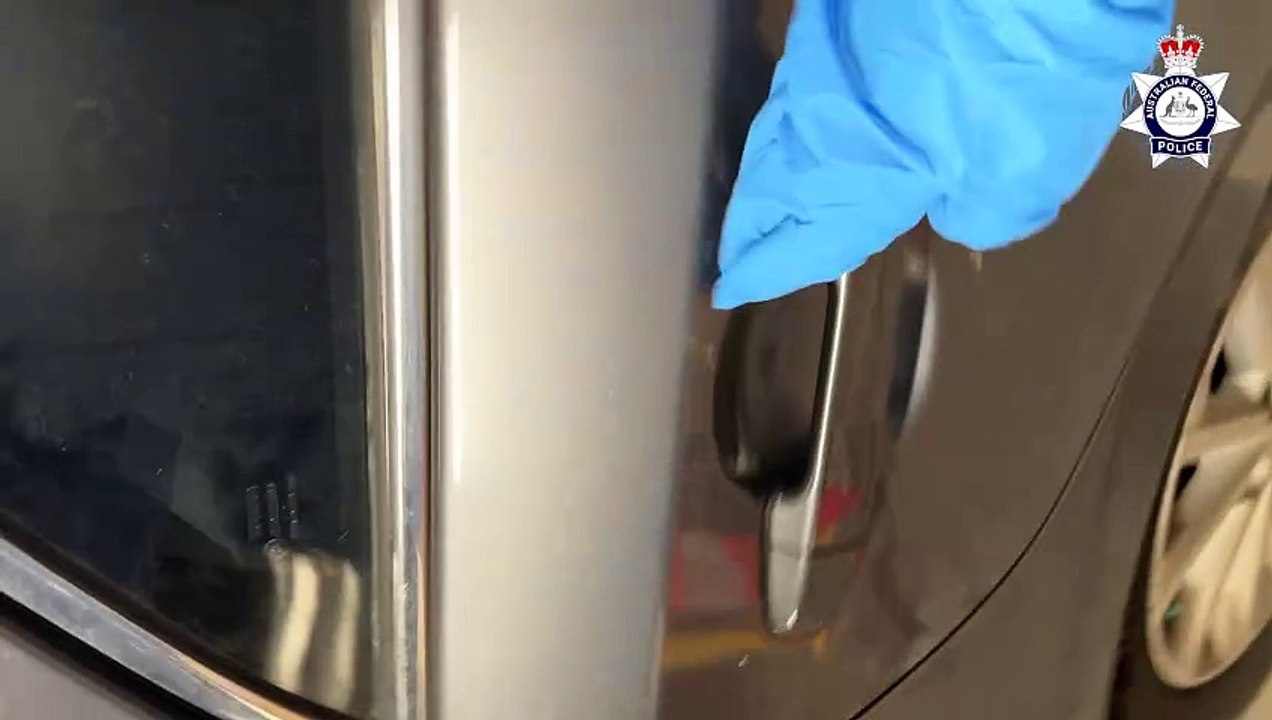 WATCH: Drugs, cash, in hidden compartments towed between Sydney and Melbourne