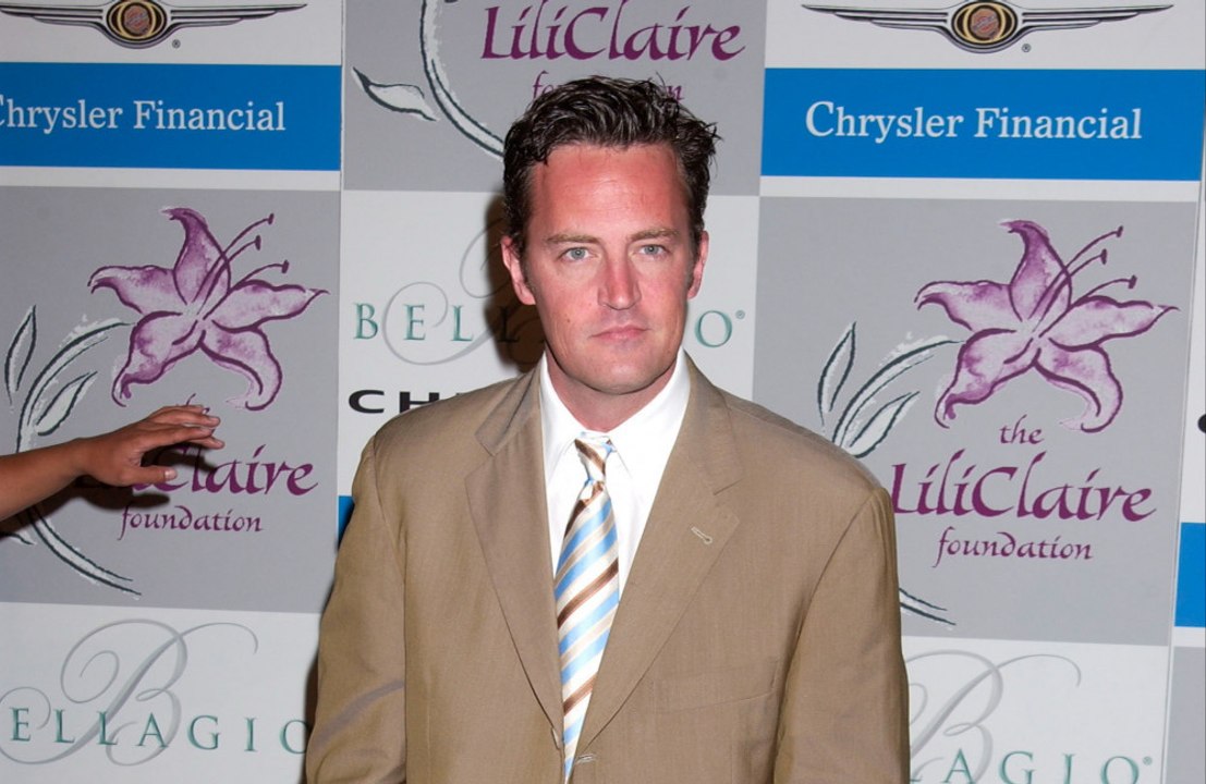 Suspeitos de fornecer drogas a Matthew Perry devem ser acusados a qualquer momento, diz site