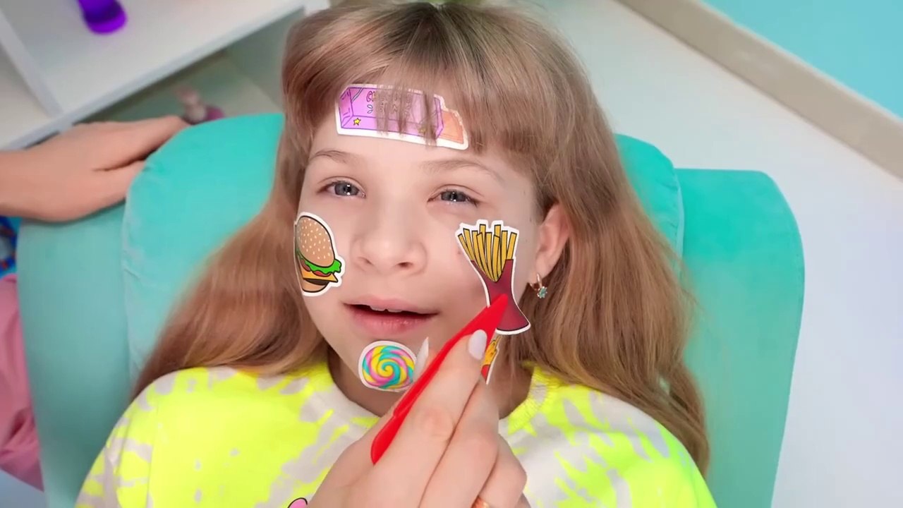 Diana and Roma Learn Good Habits and Healthy Eating