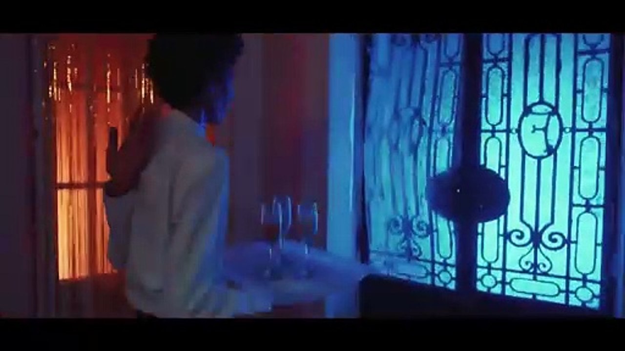 كليب تحياتي ( انا فرصة فى العمر تجيلك ) - تيم عمده   T7yaty Music Video - Team Omda