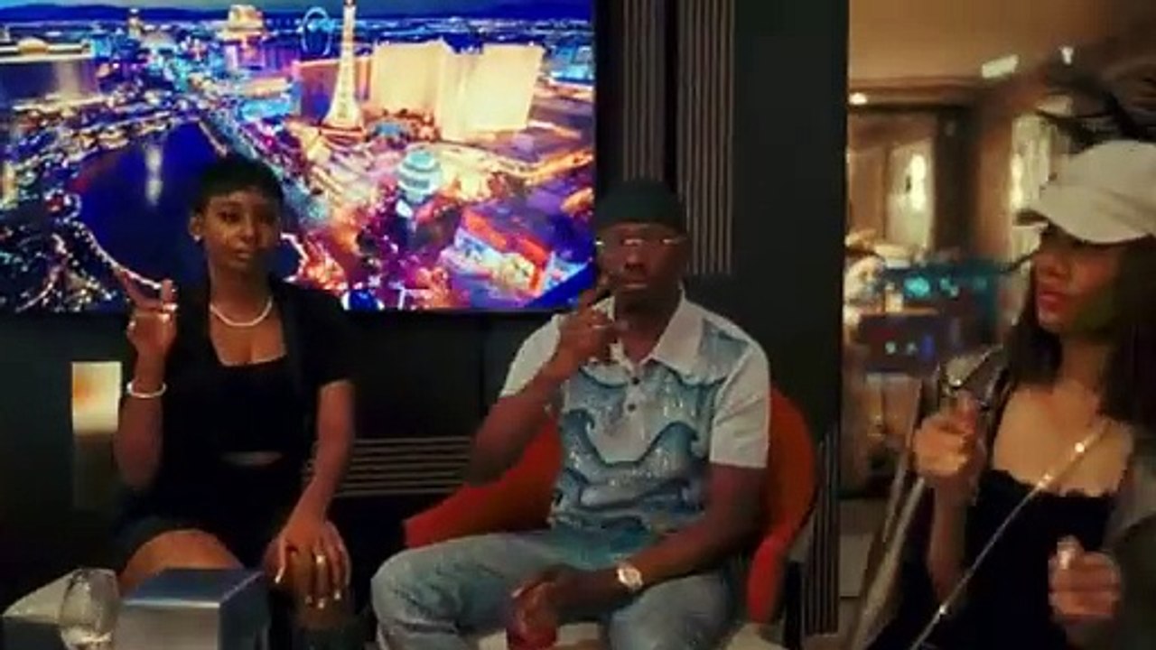 Heuss L'Enfoiré - Mélanine ft. Werenoi (Clip Officiel)