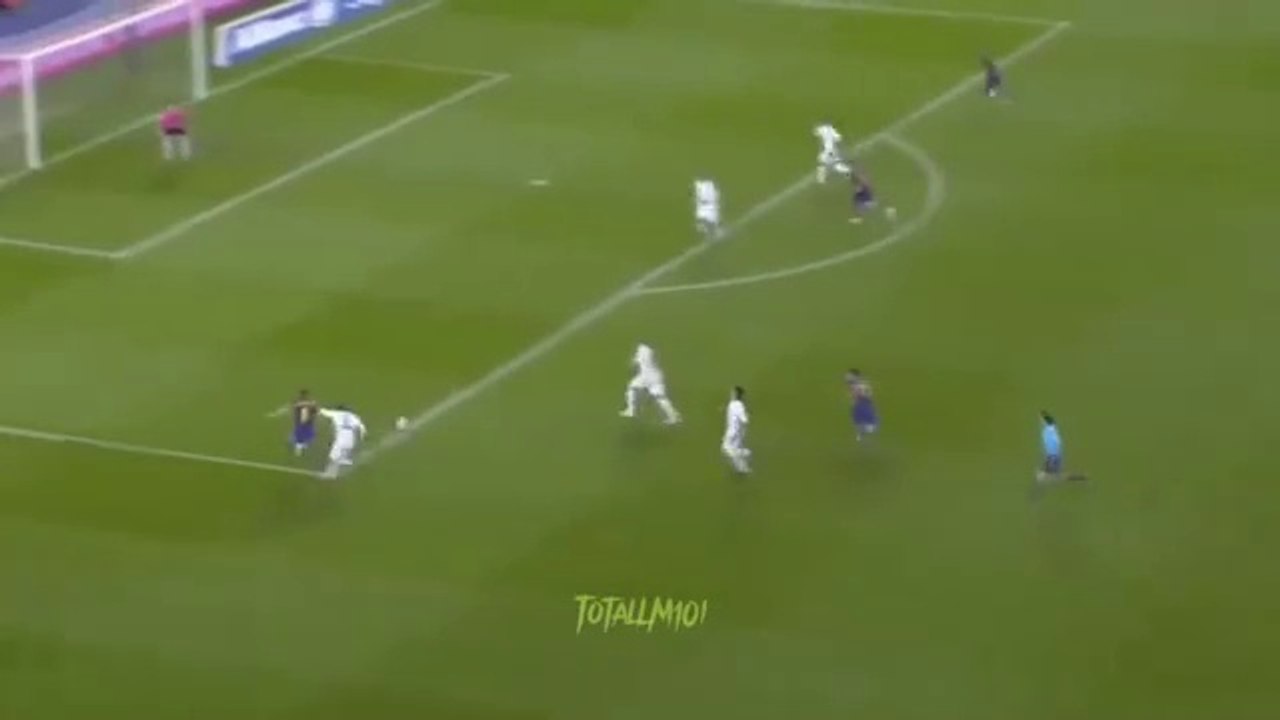 In this video, Messi has 0 goals and 0 assists.   But when you watch, you'll realize that no player can be compared to him, no matter who they are.   He's playing a different sport than everyone else.