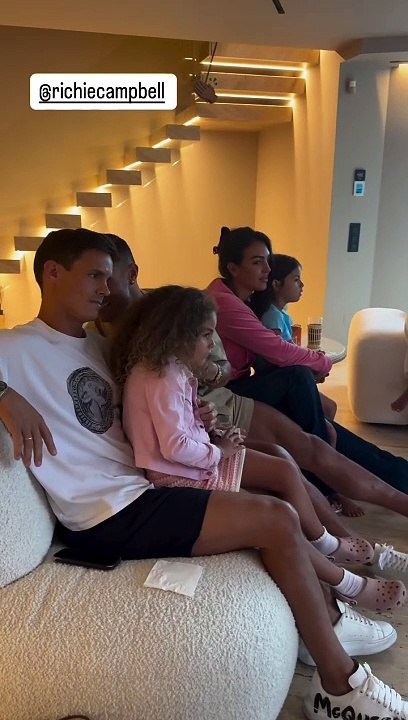 cristiano ronaldo com richie Campbell
