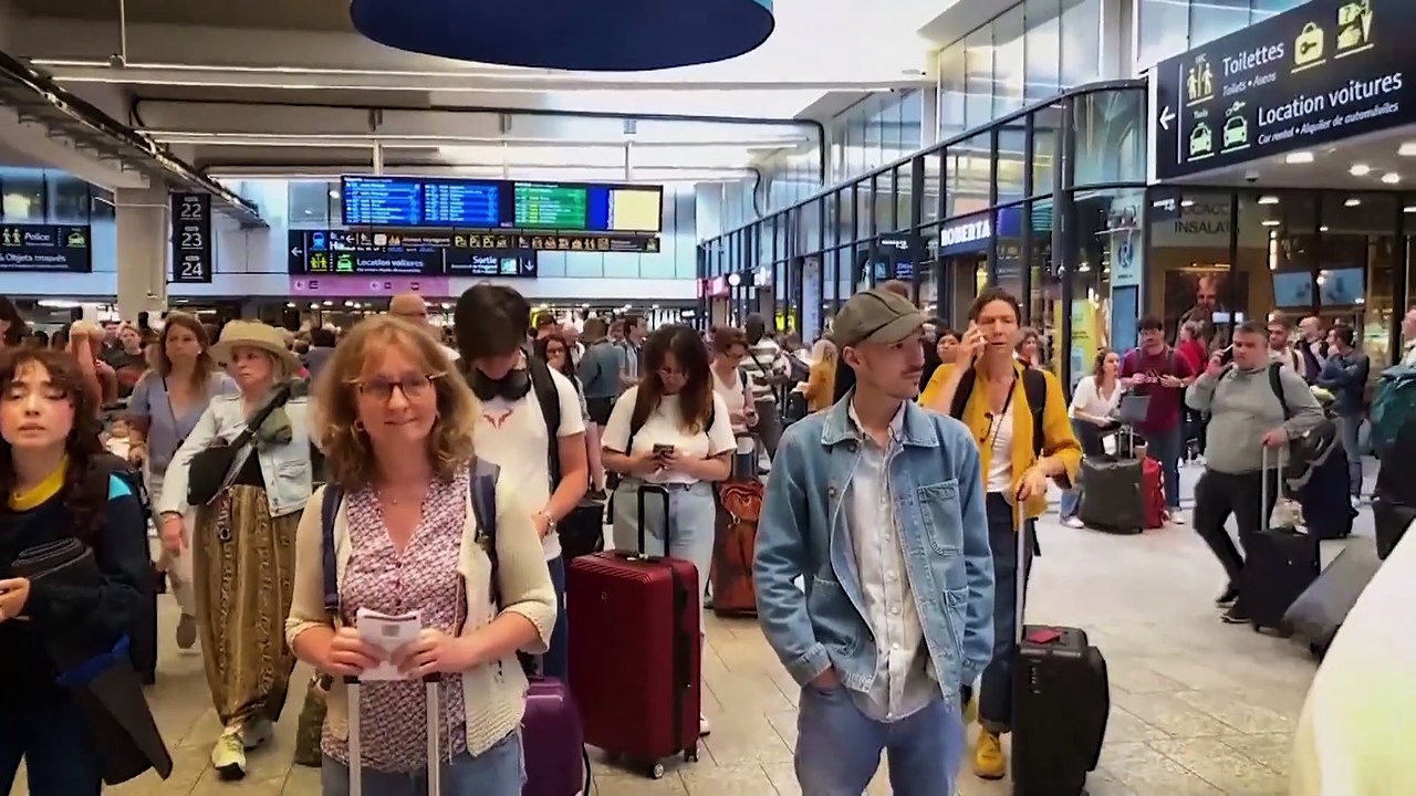 WATCH: France’s rail network hit by coordinated attacks