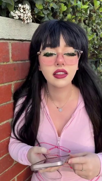 Lara Rose: take off socks  #cute #socks