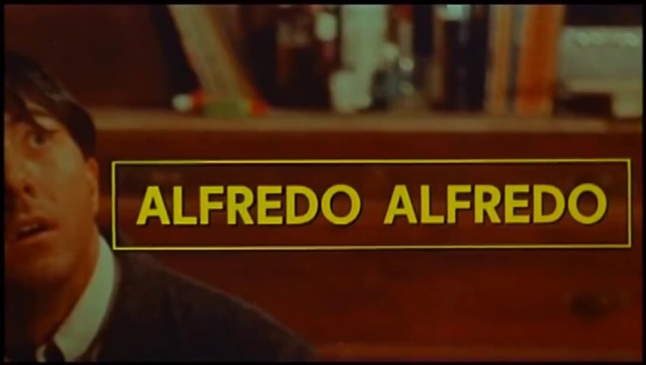 FILM Alfredo Alfredo (1972)
