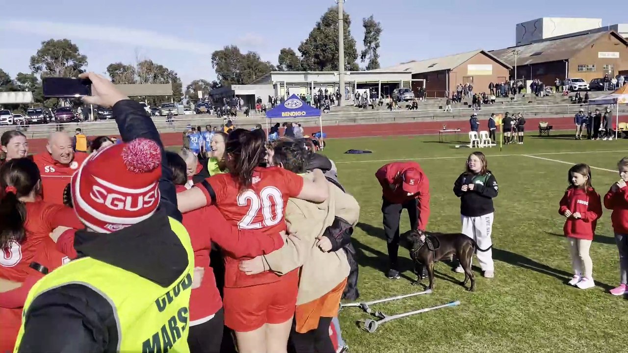 Spring Gully celebrates its 2024 League Cup Women final victory