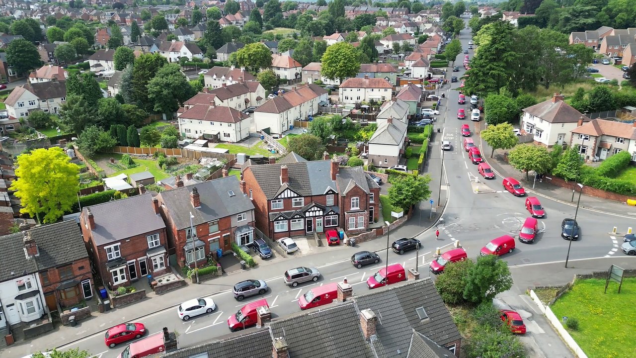 Royal Mail funeral procession gives postie a good send-off