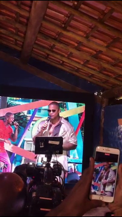 Léo Santana dá detalhes sobre projeto PaGGodin e promete mais de cinco horas de show: 'Não tá me deixando dormir'