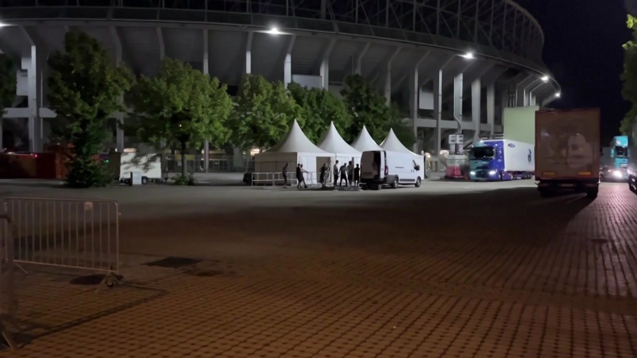 스위프트 빈 공연 직전 취소...'IS 추종' 용의자 테러모의 적발 / YTN