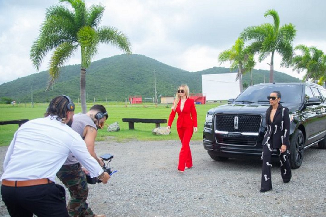 Emma Coronel, esposa del Chapo Guzmán, anuncia su incursión en la música regional