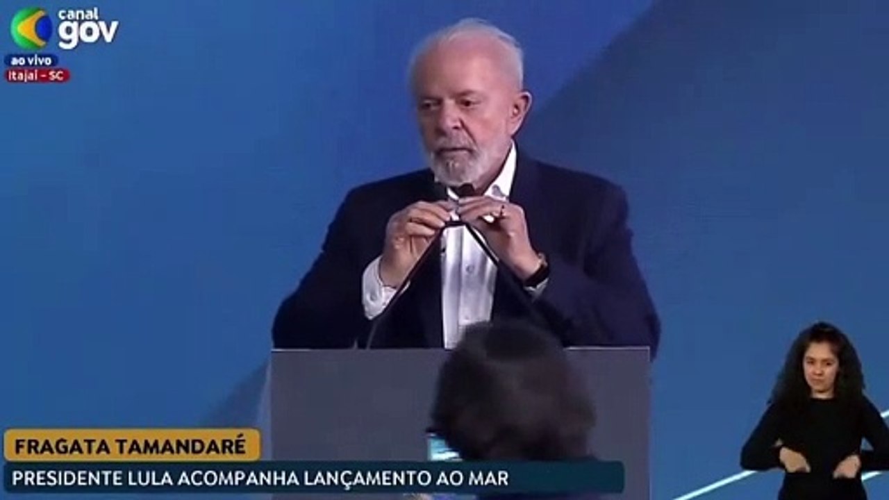 Lula fala sobre queda de avião