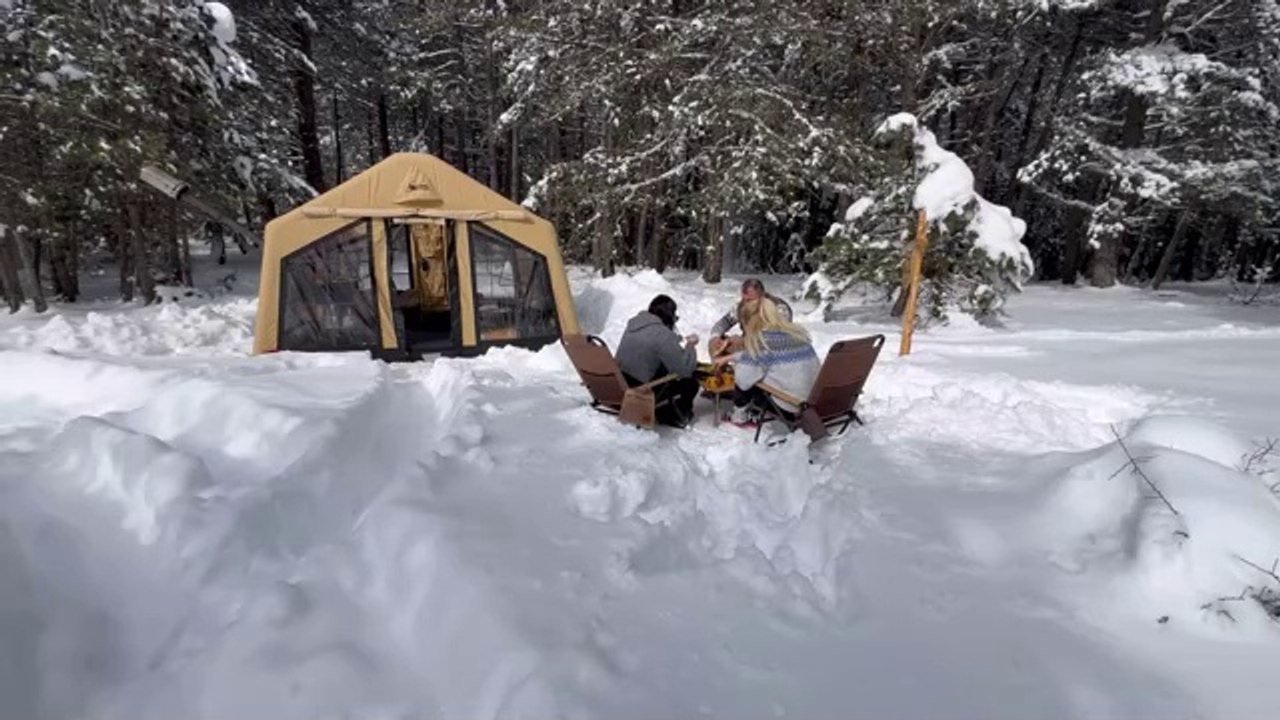 MY Camping Tour Outdoor Snowfall