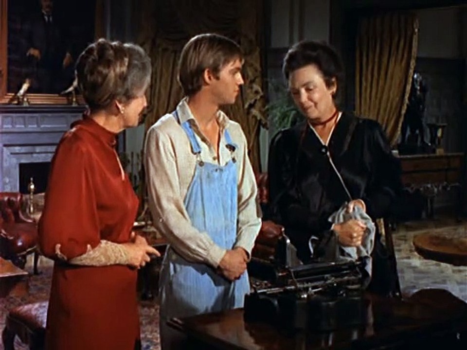 S01E05 - The Typewriter