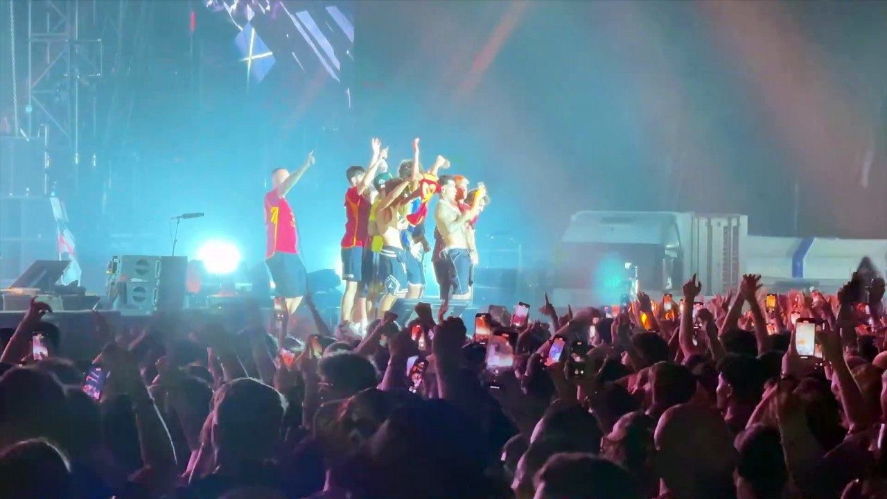 Tony Effe e Ghali incendiano il Red Valley