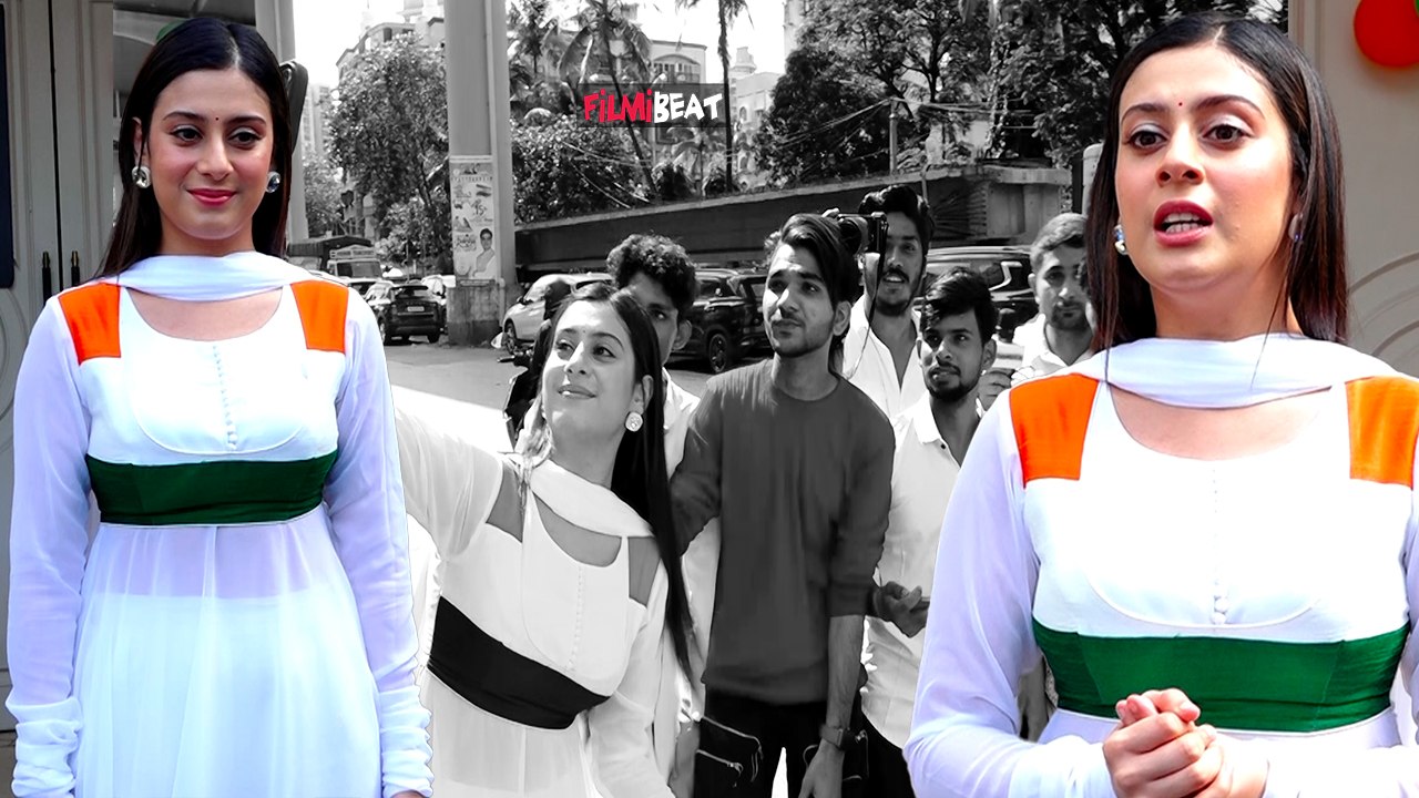 Isha Malviya ने मनाया 78th Independence Day , White Suit में दिखीं खूबसूरत, बांटे सबको तिरंगे, Video
