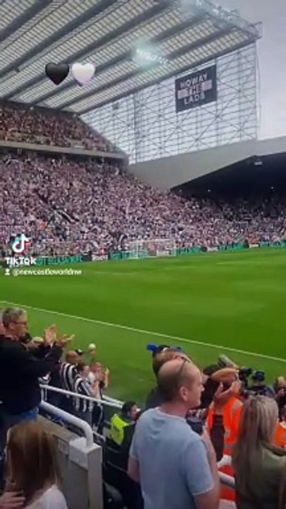 Newcastle United fans pay tribute to Amanda Staveley and Mehrdad Ghodoussi