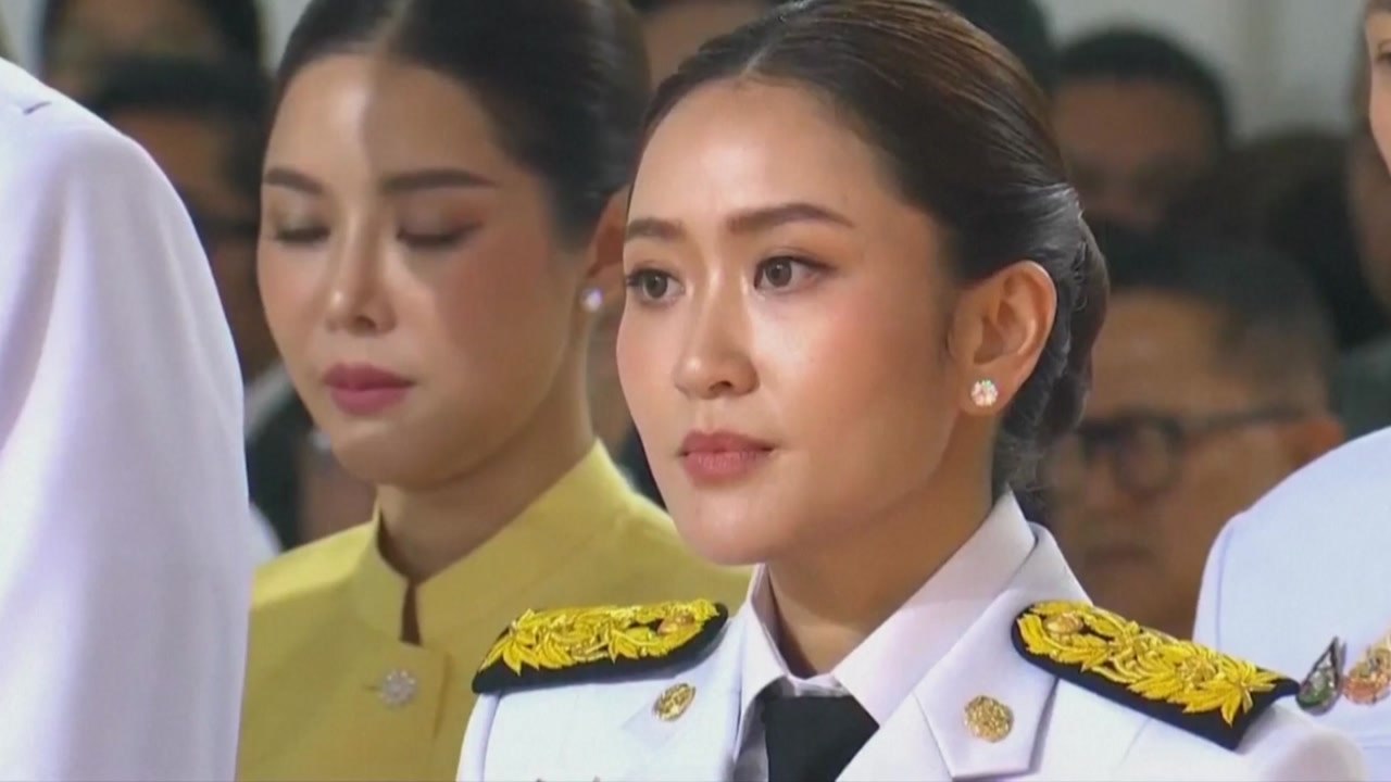 '탁신 前총리 딸' 37세 태국 패통탄 총리, 국왕 승인받아 / YTN