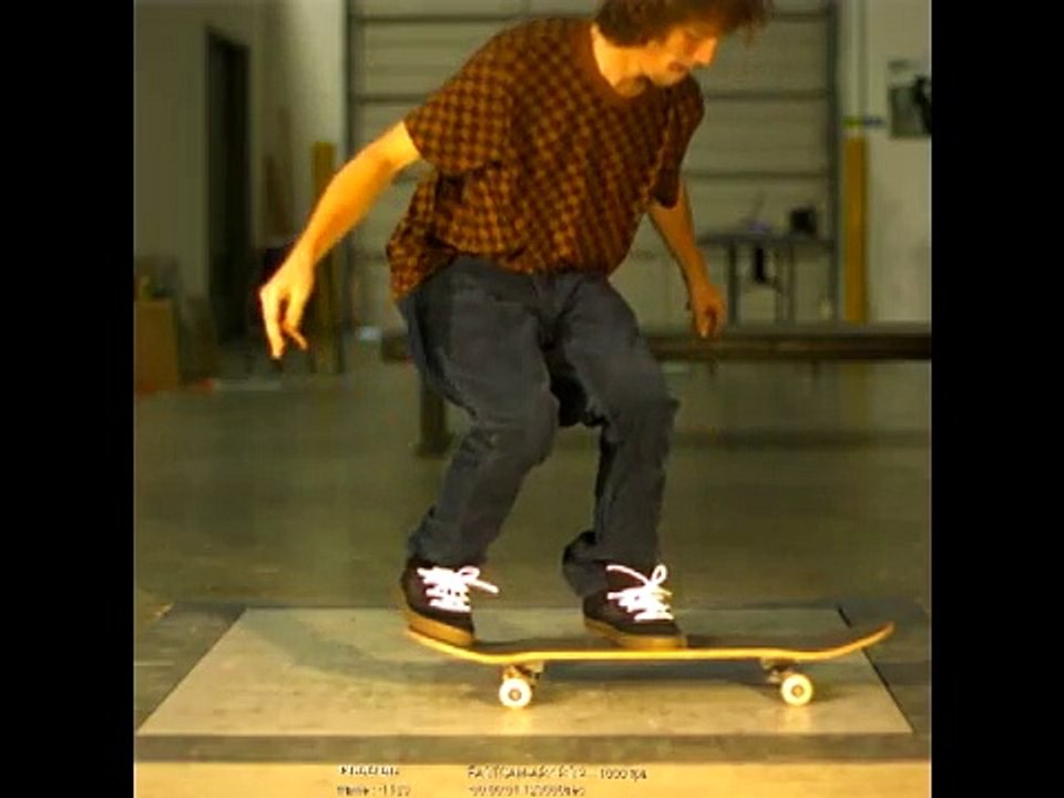 slowmo trick skateboard