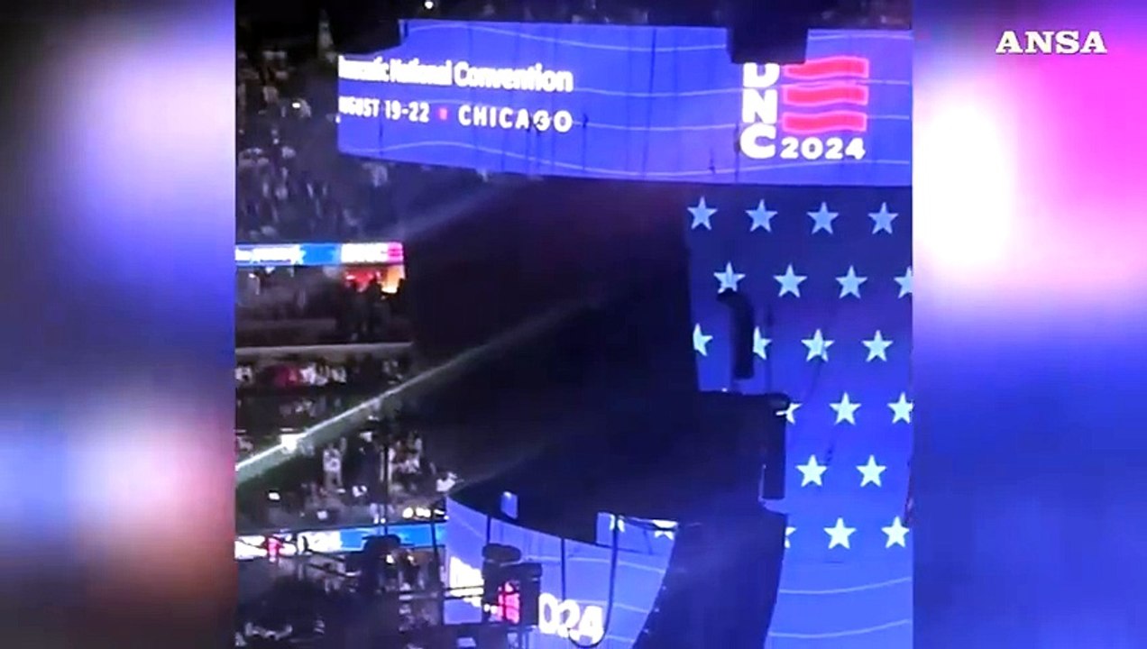 Alla Convention dem risuona anche "Born in the Usa"