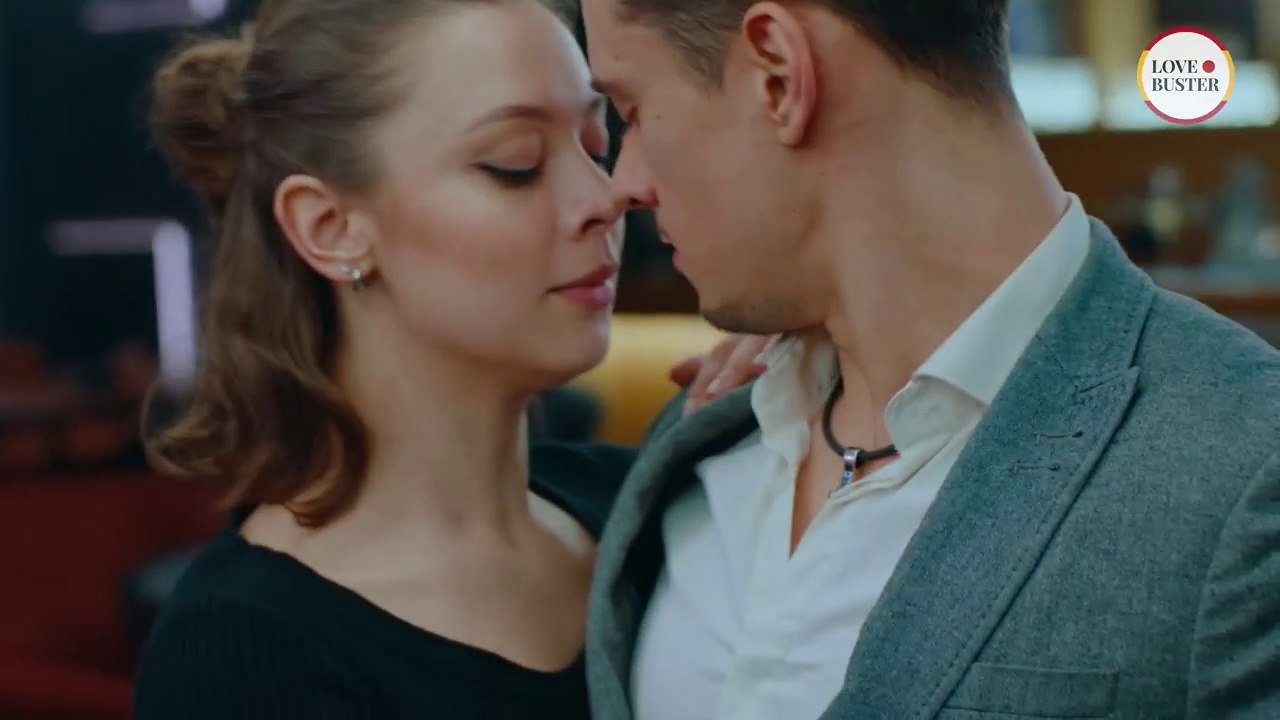 [Película Completa] Chica Pobre Se Comió Un Anillo De Bodas [Español]