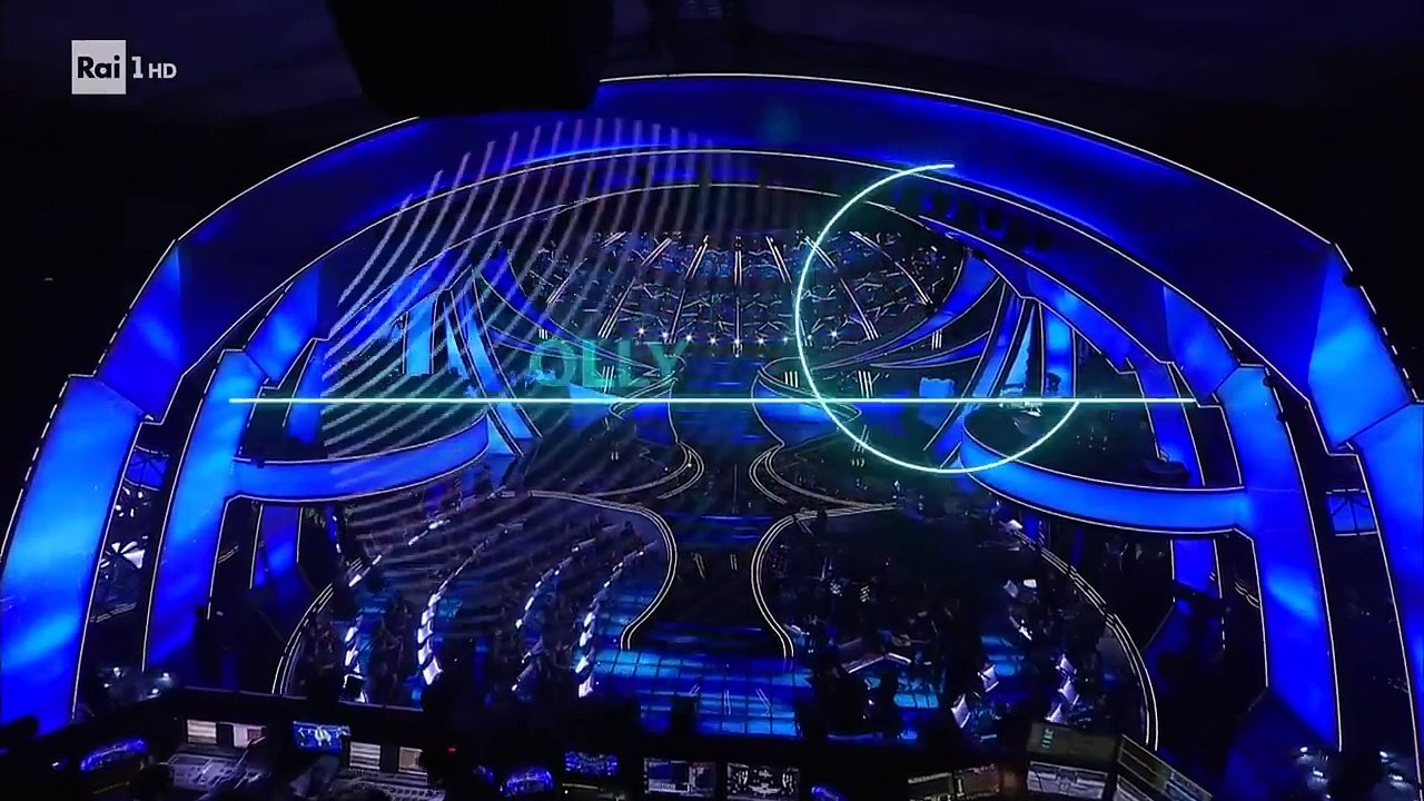 Sanremo 2023 - Olly canta 'Polvere'