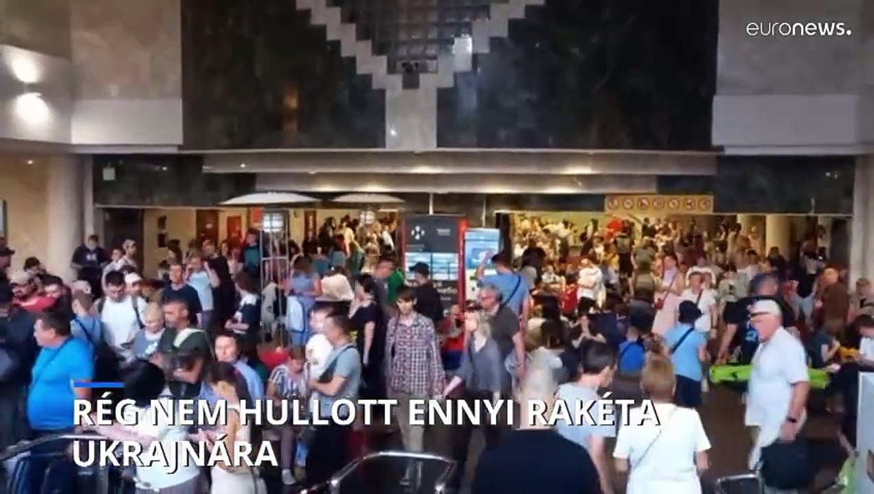 Hatalmas légitámadást indított Kijev ellen hajnalban Oroszország