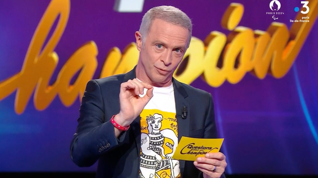 Samuel Etienne annonce l’arrêt de Questions pour un super champion sur France 3 dès “la fin août”