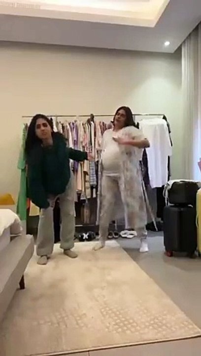 فيديو جديد لليالي دهراب بإطلالة الحمل
