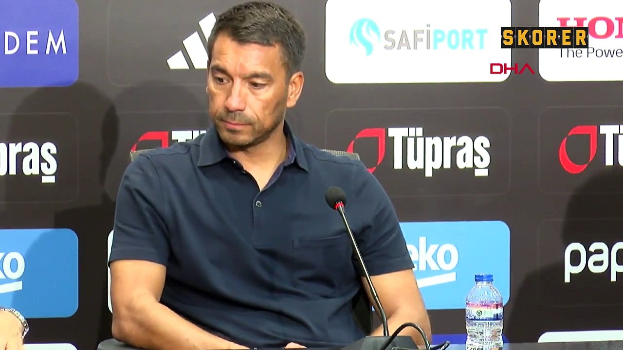 Beşiktaş Teknik Direktörü Giovanni van Bronckhorst maç sonu açıklamalarda bulundu