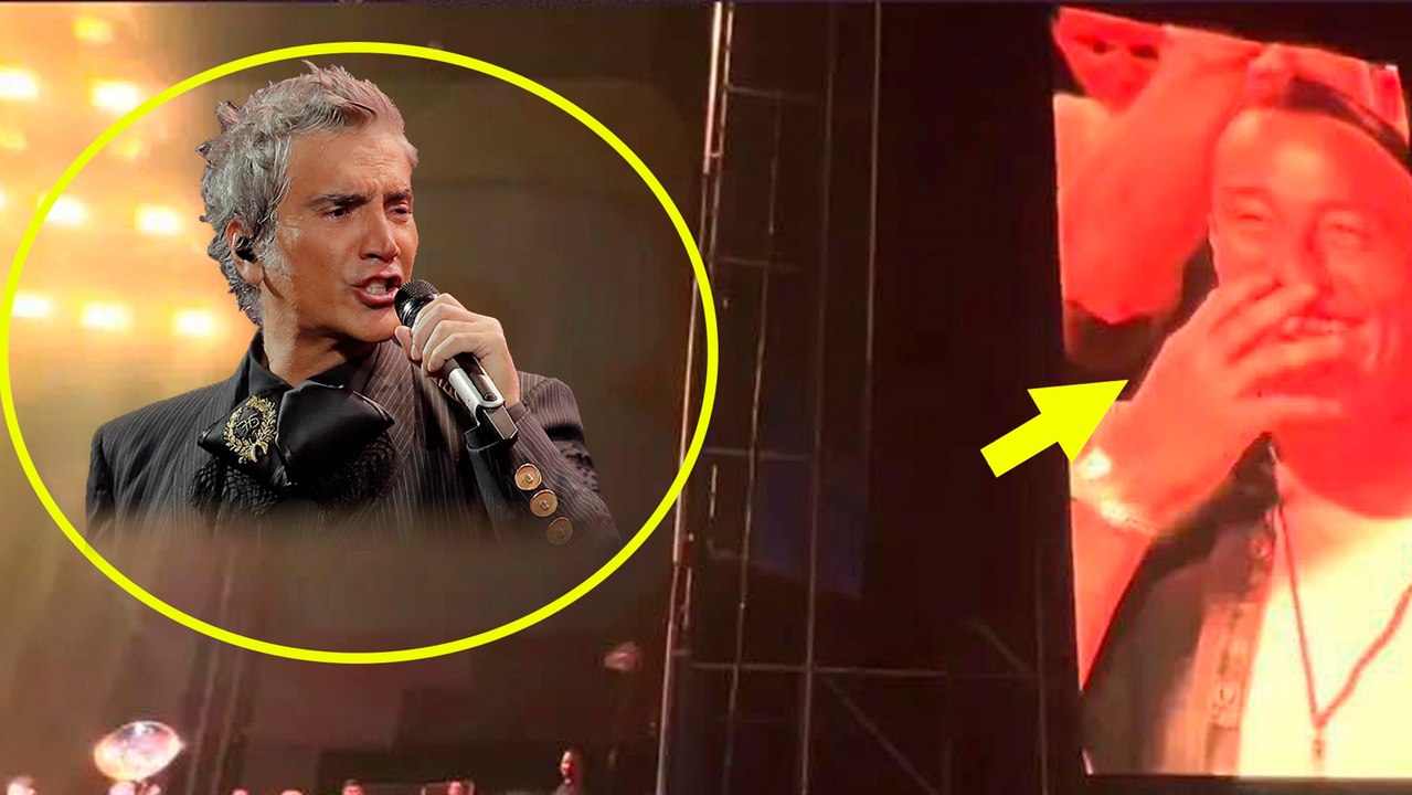 Alejandro Fernández elogia a Andrés Guardado en pleno concierto