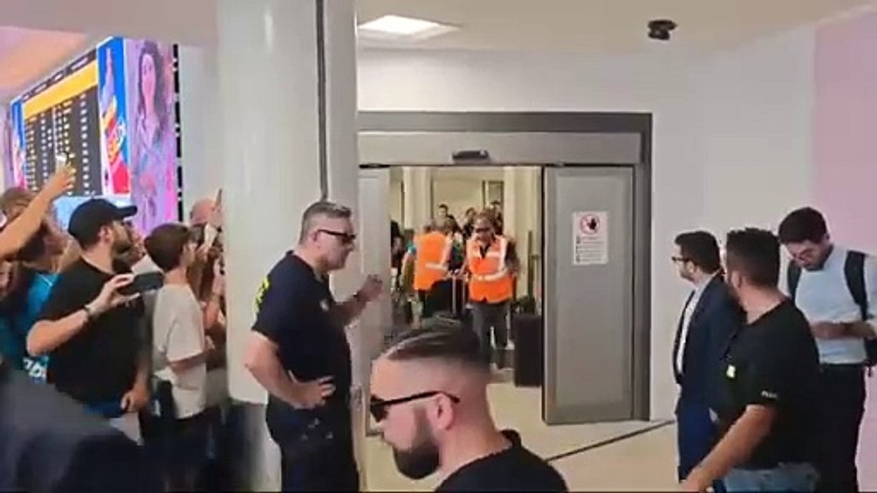 Scott McTominay a Napoli, le immagini della festa all'arrivo