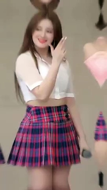 Cute_Princess_Nancy_Momoland__Beat_sync___Queen_of_South_Korea_status_#kpop_#shortsfeed()