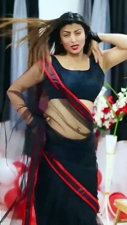 Hot dance in Saree | Zalima Coca Cola Pila De Dance Smayra Saree Dance