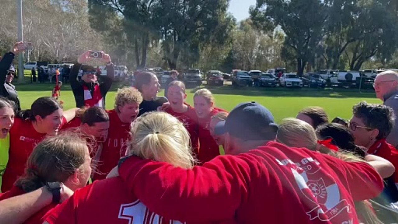 Spring Gully celebrates its League One Women Super Cup win