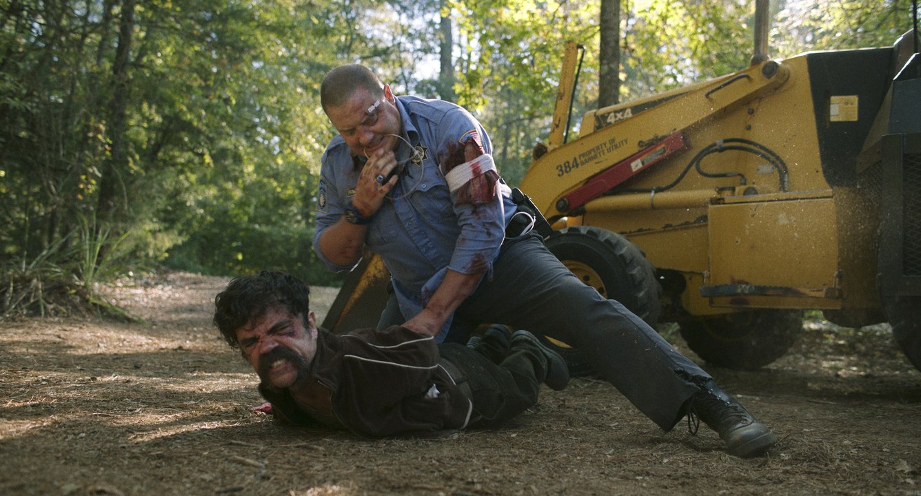 Brothers - Trailer - Josh Brolin, Peter Dinklage