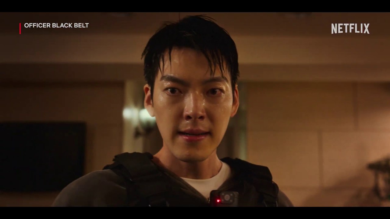 Newbie Officer Hasn't Memorized The Miranda Warning Yet Officer Black Belt | Netflix [ENG SUB]