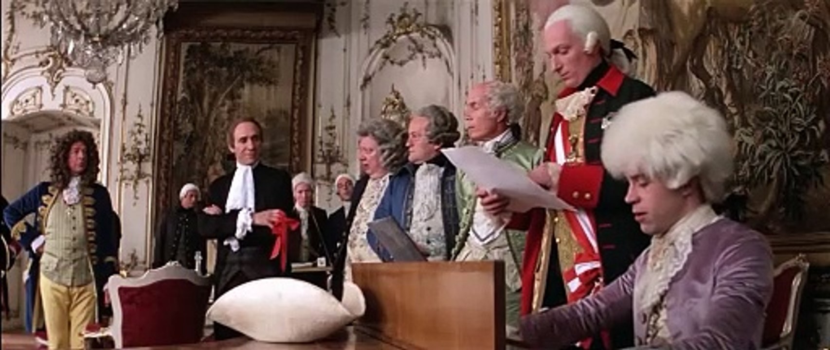 Mozart interpreta la Marcha de Bienvenida de Salieri - Amadeus (1984)