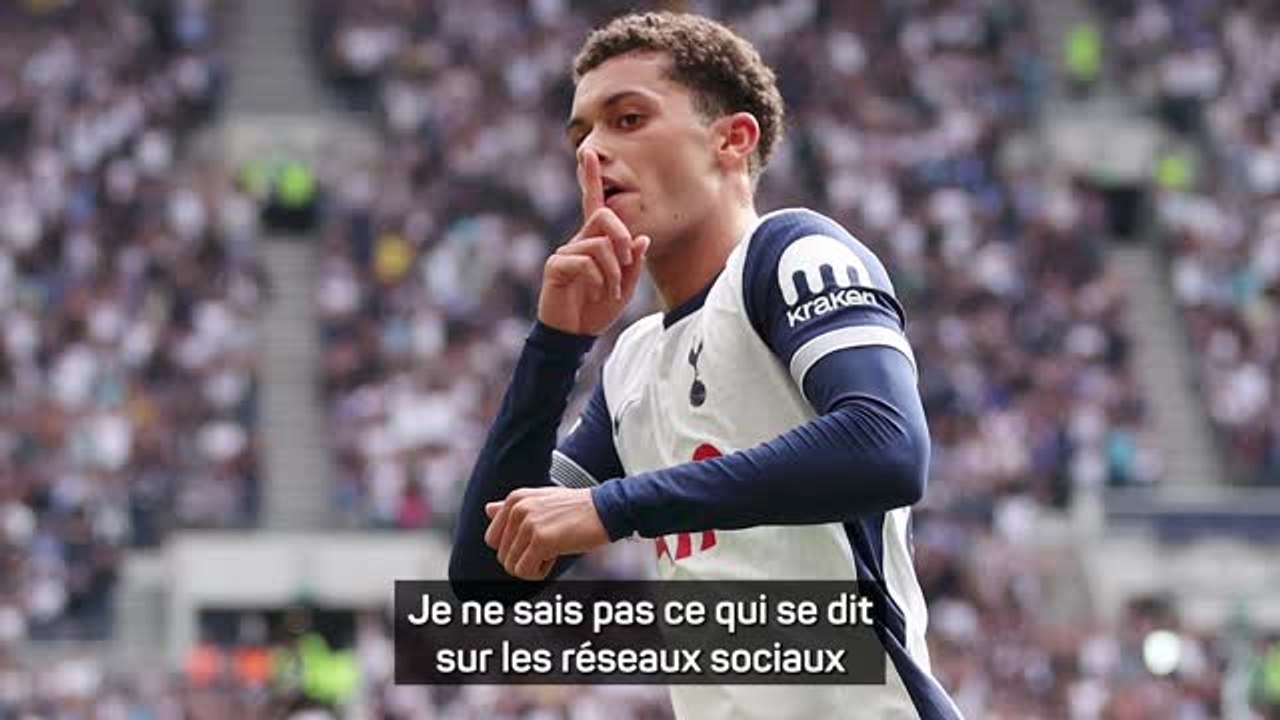 Tottenham - Postecoglou : "Brennan Johnson donne tout pour l'équipe"